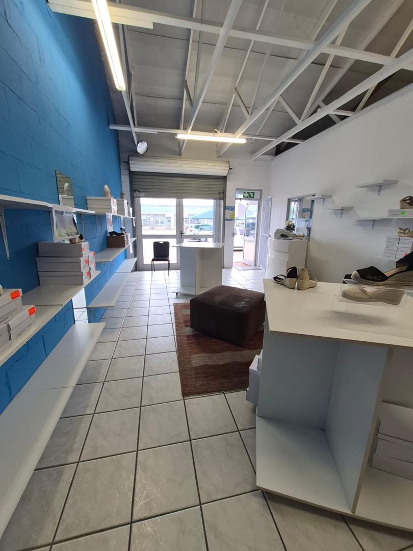 To Let Commercial Property for Rent in Pinelands Western Cape